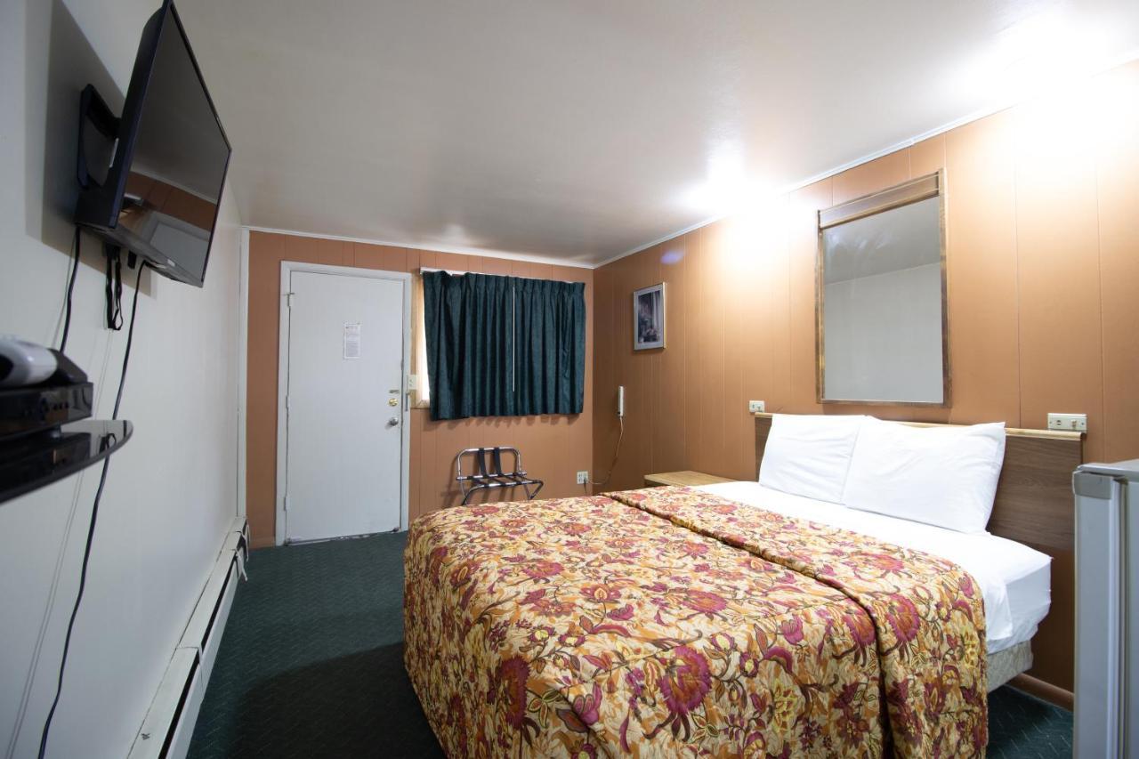 Wyoming Motel Wheatland Esterno foto